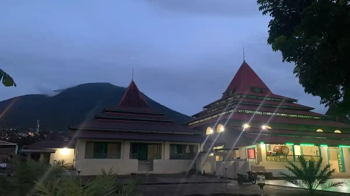 Masjid At-Taqwa Pesona Ternate: Jejak Sejarah dan Keindahan Ibadah di Cilacap
